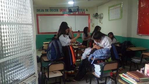 Institución Educativa Privada Santa Rosa de Lima