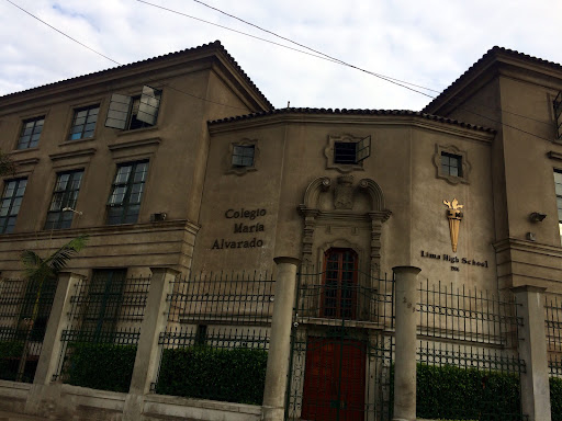 Lima High School Colegio María Alvarado