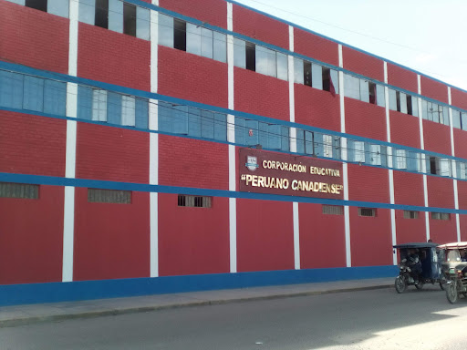 IE 7228 Peruano Canadiense