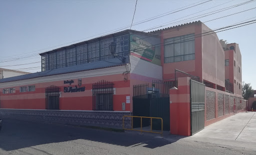 Colegio particular St. Andrew - Inicial - Primaria - Sedundaria - Arequipa
