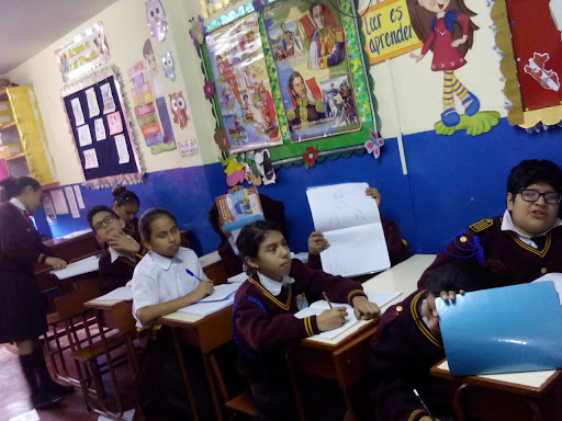 Colegio Manuel Scorza - Los Olivos