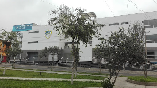 Colegio Pitágoras - Los Olivos