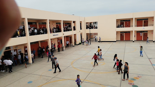Colegio 80820 "Victor Larco"